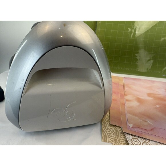 Cricut Personal Electronic Cutter Machine CRV001 - Picture 13 of 17